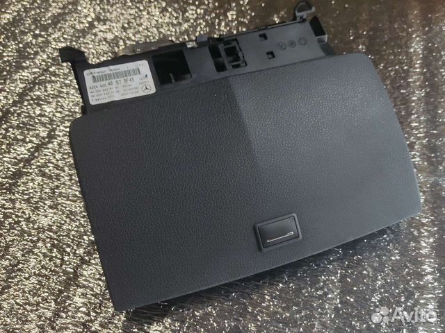 Дисплей(монитор) mercedes w204