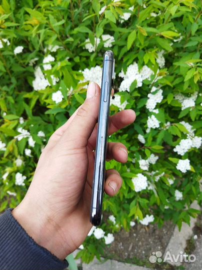 iPhone Xs, 256 ГБ