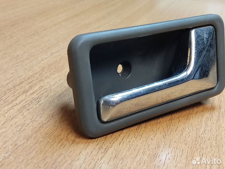 Ручка двери внутренняя правая, Mazda 626 GD