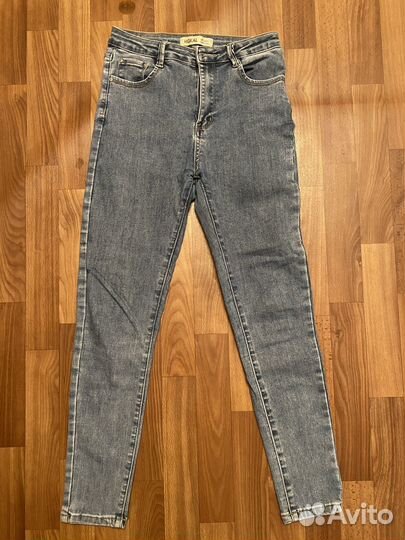 Джинсы