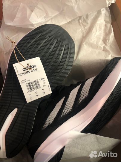 Беговые кроссовки adidas