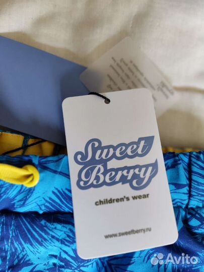 Новые купальные шорты Sweet Berry, р. 128