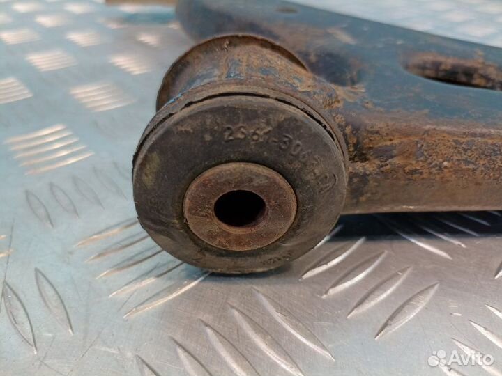 Рычаг нижний передний левый Ford Fusion