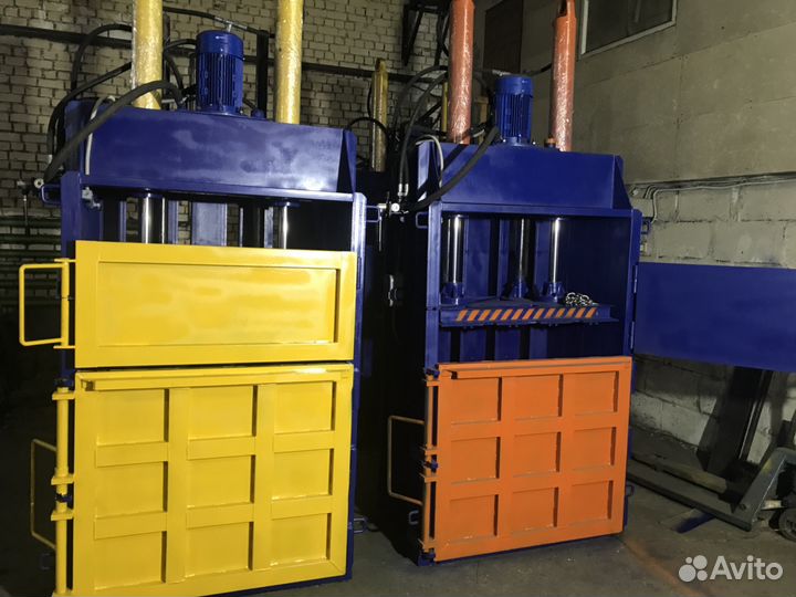 Пресс гидравлический для макулатуры и пэт
