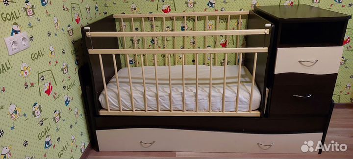 Кроватка трансформер с маятником