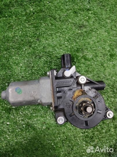 Мотор стеклоподъёмника задний левый Honda CR-V 3