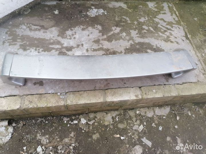 Сполер на авто