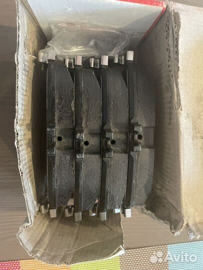 Передние тормозные колодки Mercedes