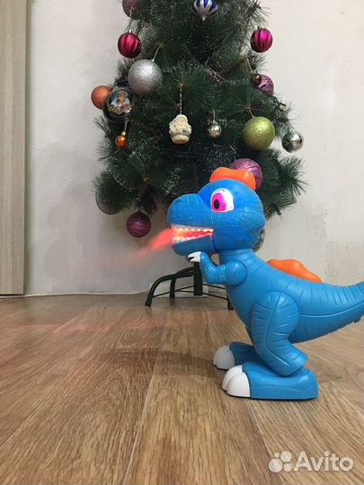 Динозавр Dino,дым,свет,звук