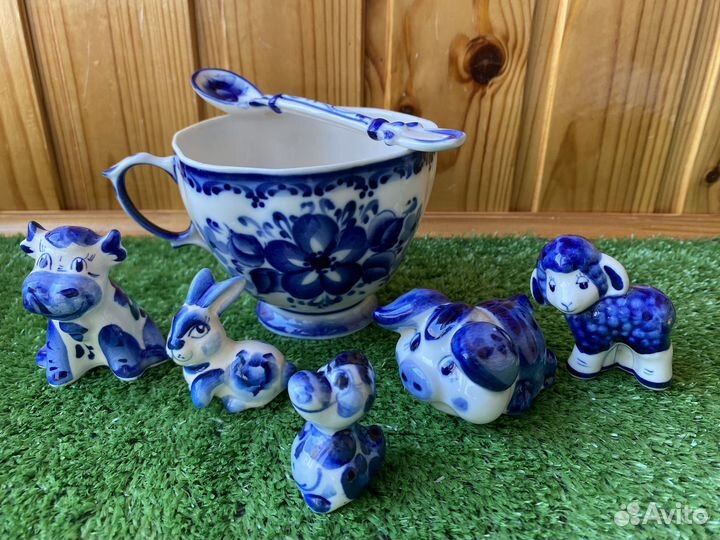 Статуэтки Старая Гжель Клеймо Чашка ложка