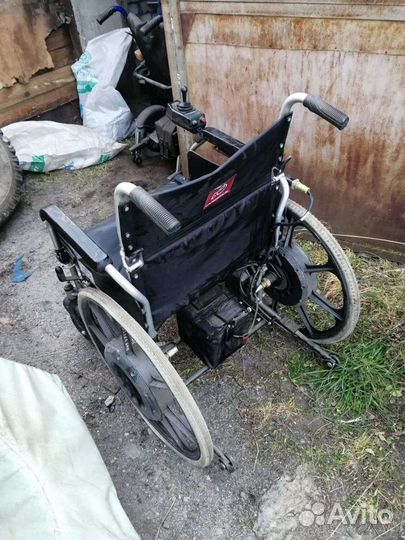 Инвалидная коляска с электроприводом