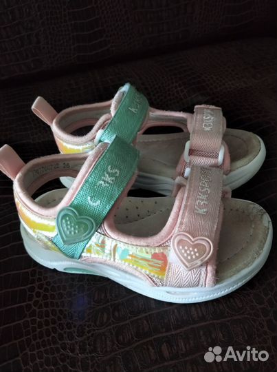 Летняя обувь на девочку