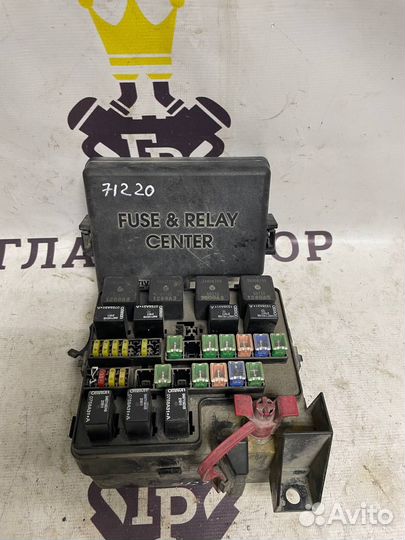 Блок предохранителей Chrysler Sebring/Dodge Stratu