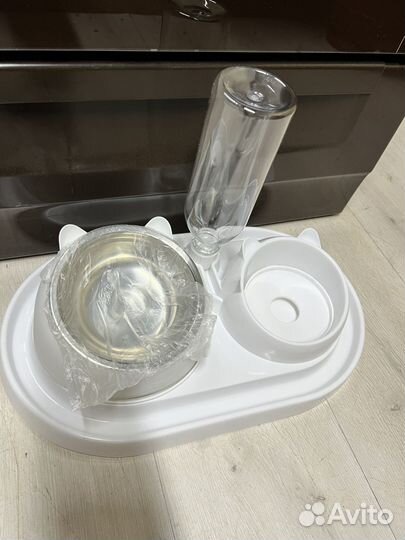 Двойная миска для животных с автопоилкой