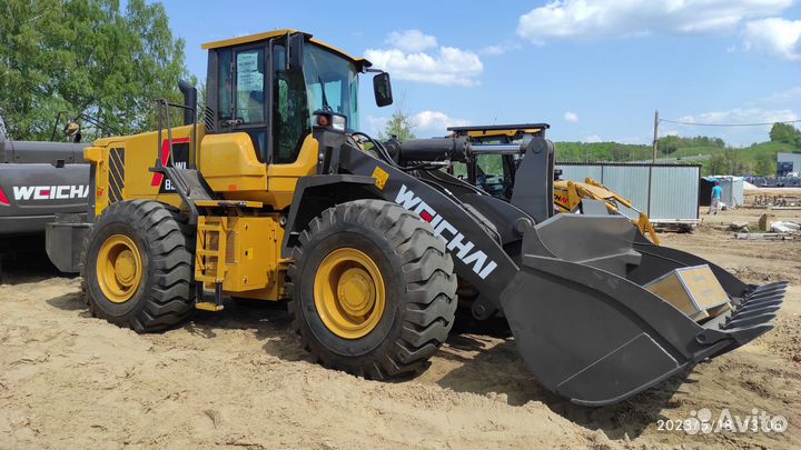 Фронтальный погрузчик WEHEAVY WL856H, 2024