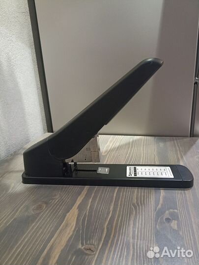 Степлер офисный brauberg