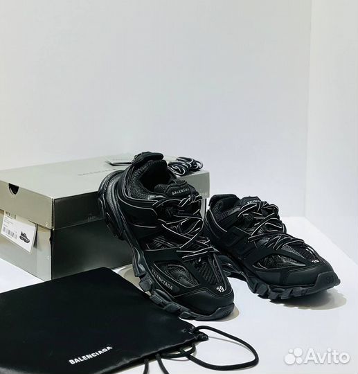 Balenciaga track