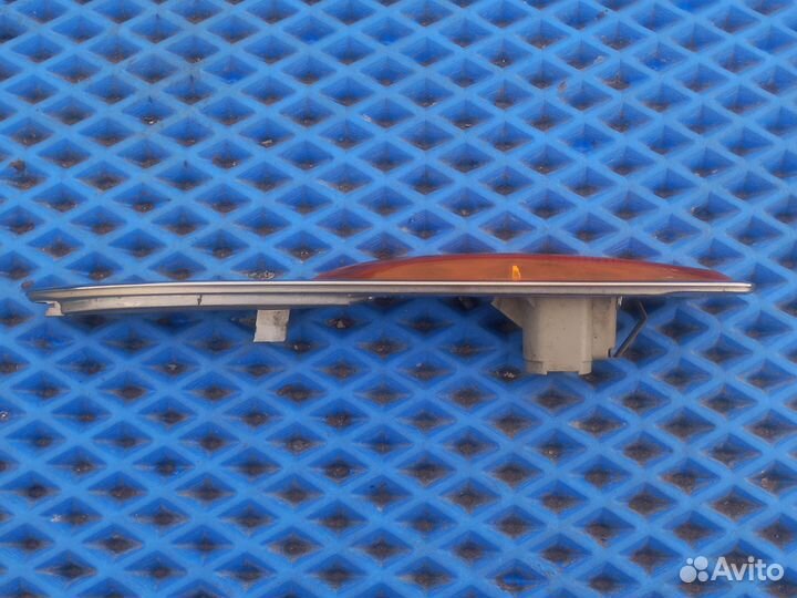 Повторитель, поворотник левый Ford Mondeo 4