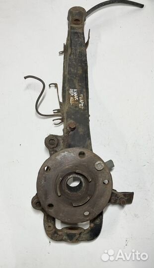 Кулак поворотный передний Volkswagen Tuareg 2005