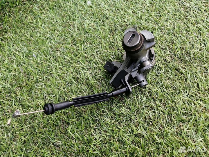 Замок багажника Audi A8L D3 3 2006