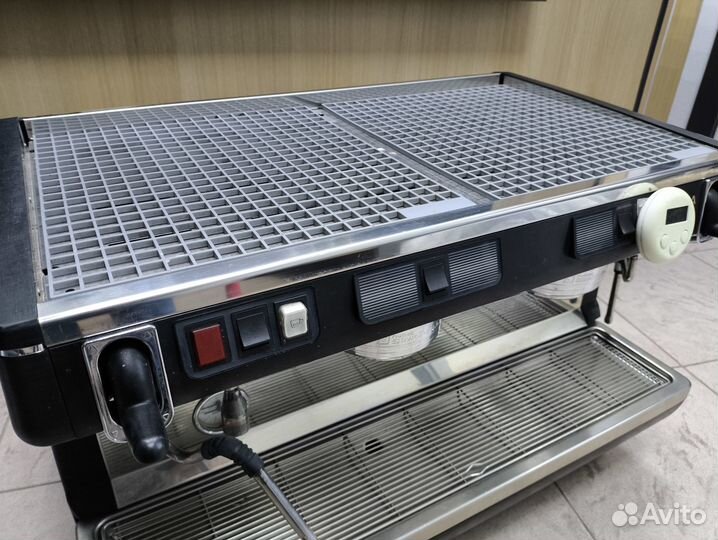 Кофемашина Nuova Simonelli Appia Life 2Gr S