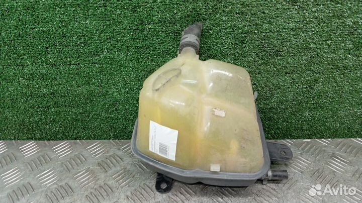 Бачок расширительный Cadillac Cts