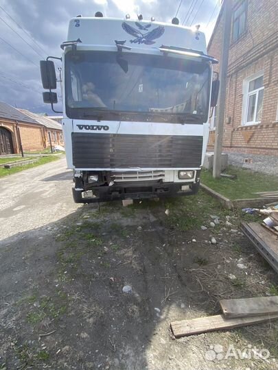 На разбор Volvo f 12