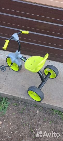 Трехколесный велосипед