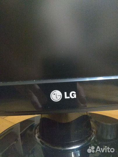 Монитор LG flatron w 1943ss