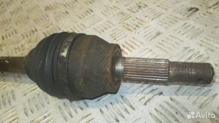 Полуось передняя левая Infiniti M Y50