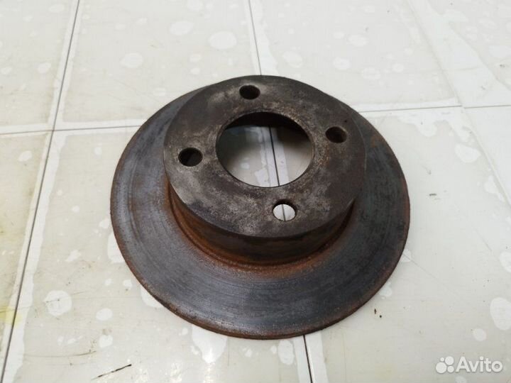 Тормозной диск задний левый Audi 90 B3 NG 1989