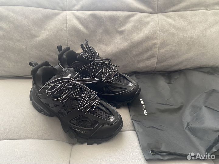 Кроссовки женские мужские