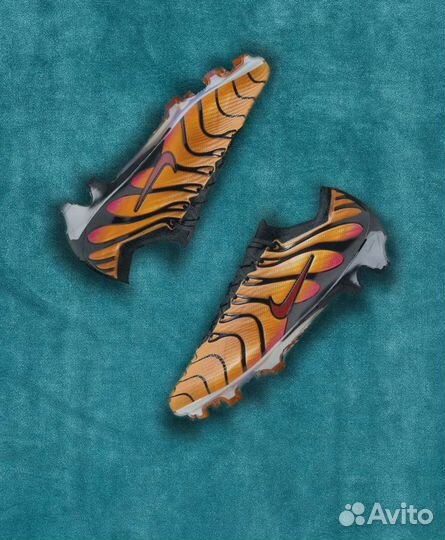 Футбольные бутсы Nike mercurial