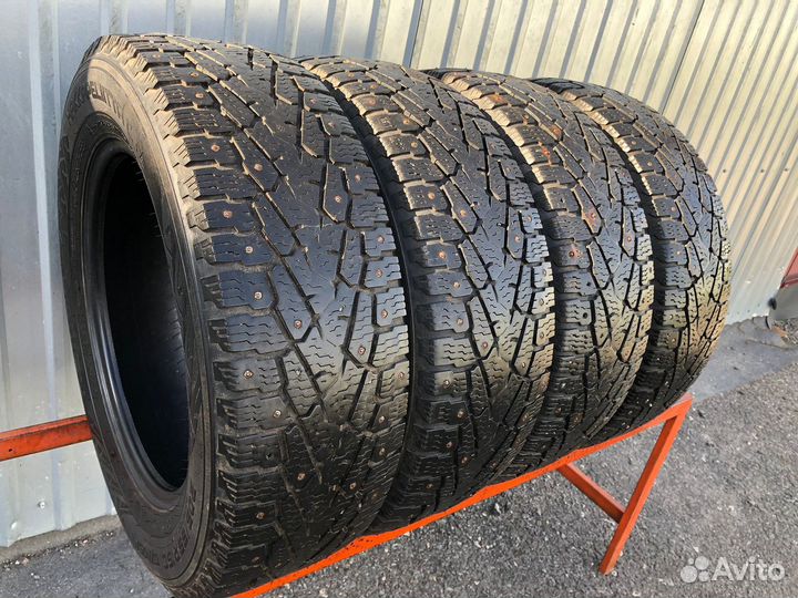 Nokian Tyres Hakkapeliitta C3 205/65 R16C 107R