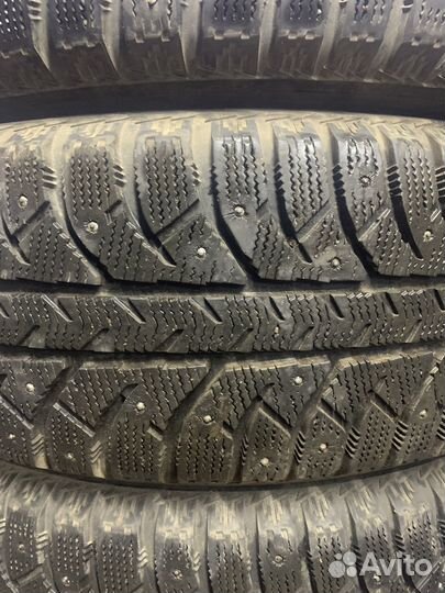 Bridgestone Ice Cruiser 7000 235/65 R17 108T