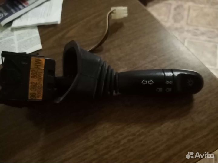 Переключатель подрулевой шевроле лачетти