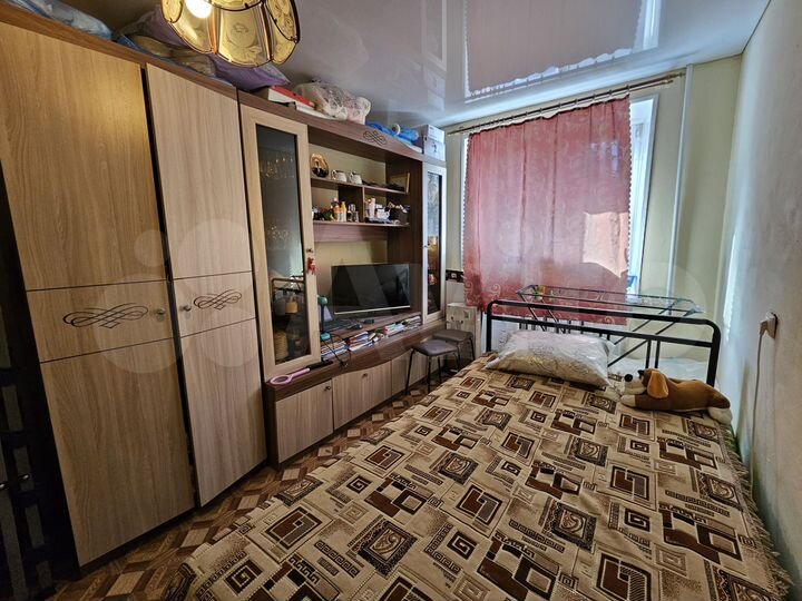 Комната 12,4 м² в 4-к., 2/9 эт.