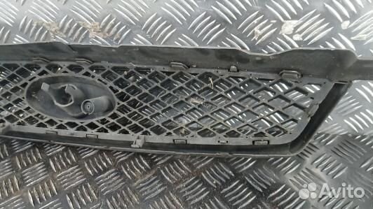 Решетка радиатора ford focus 2 (BNK26G101)