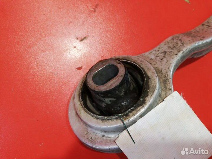 Рычаг подвески нижний передний левый Mercedes-Benz