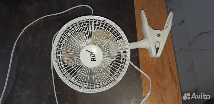Вентилятор бытовой