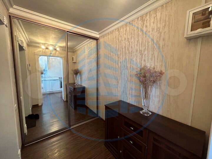 3-к. квартира, 65,5 м², 1/2 эт.