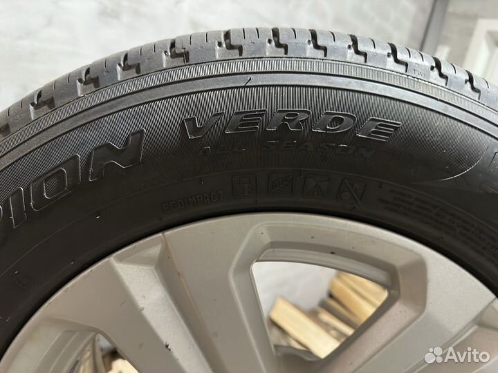 Pirelli Scorpion Verde All Season 215/65 R16