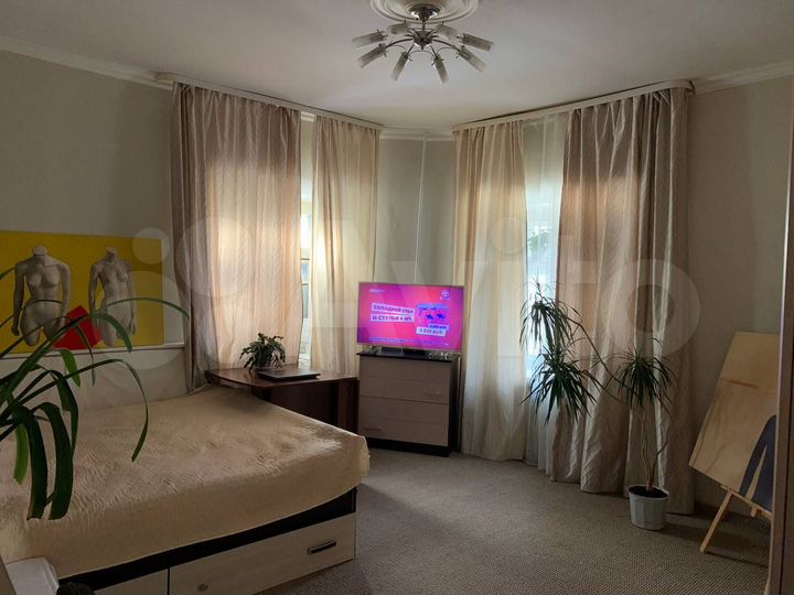 Комната 20 м² в 2-к., 1/3 эт.