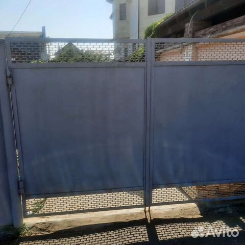 Секционные ворота с калиткой бу