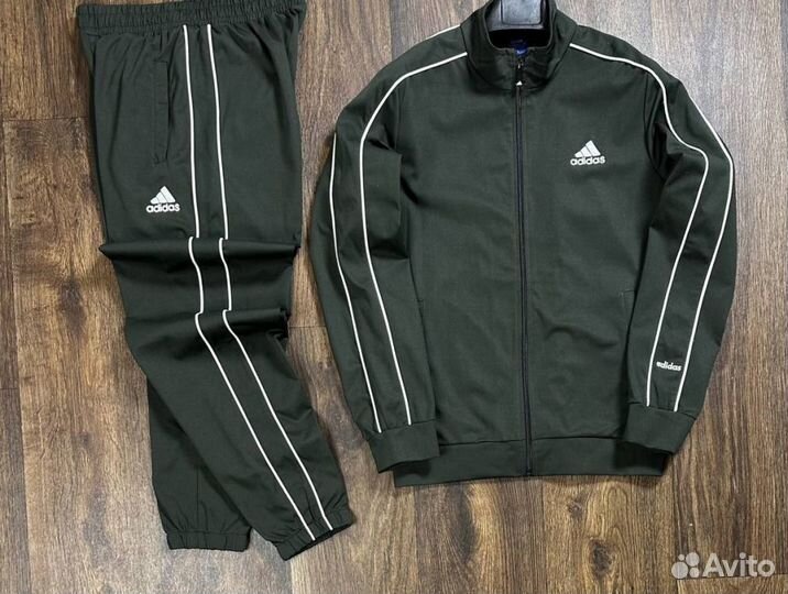 Спортивные костюмы Adidas спортивные