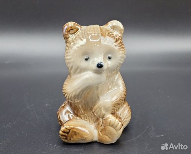 Статуэтка Медведь медвежонок Мишка фарфор