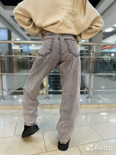 Джинсы женские