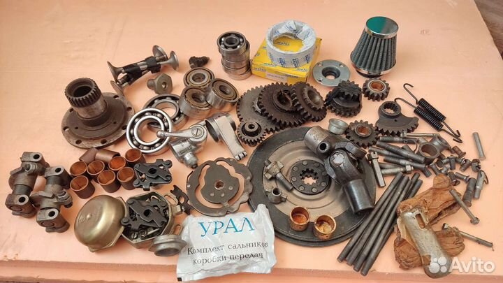 Запчасти на мотоцикла Урал Днепр