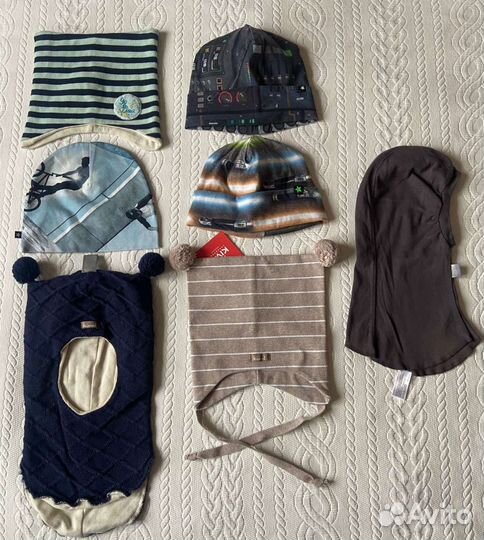 Новая шапка Kivat, Molo, Jonathan