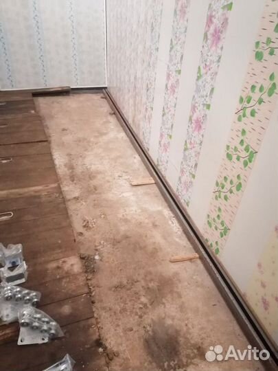 Балка с прорезью для откатных ворот